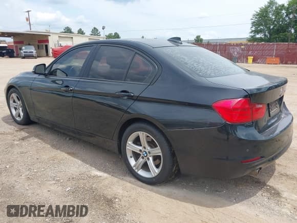 ✅ 2014 BMW 3 Series 328d • VIN: WBA3D3C51EK155398 • Лот: 42648623. Опубликован ранее на IAAI с пробегом 209 334 миль. Бесплатный доступ к архиву аукционных продаж из США и подробный отчёт об истории автомобиля на DreamBid. Изображение 3.