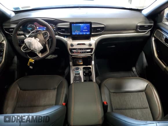 ✅ 2024 Ford Explorer Timberline • VIN: 1FMSK8JH8RGA42163 • Lot: 51001805. Wystawiony na Copart z przebiegiem 7 552 mil. Bezpłatny archiwum sprzedaży aukcyjnych z USA i szczegółowy raport historii pojazdu na DreamBid. Zdjęcie 8.