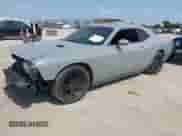 2012 Dodge Challenger SXT Plus z VIN 2C3CDYAG8CH176729, wystawiony jako IAAI lot #43219864 z przebiegiem 165 076 mil mil oraz . Historia ofert i sprzedaży dostępna na DreamBid. Obrazek 2.