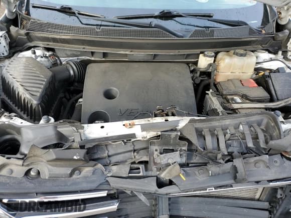 ✅ 2018 Chevrolet Traverse High Country • VIN: 1GNEVKKW7JJ102631 • Lot: 91197155. Wystawiony na Copart z przebiegiem 139 130 mil. Bezpłatny archiwum sprzedaży aukcyjnych z USA i szczegółowy raport historii pojazdu na DreamBid. Zdjęcie 12.