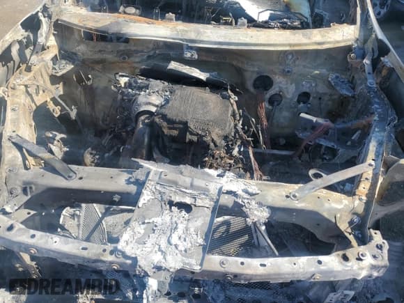 ✅ 2022 Chevrolet Silverado 1500 • VIN: 3GCPACETXNG516322 • Лот: 63135824. Опубликован ранее на Copart с пробегом Не указан. Бесплатный доступ к архиву аукционных продаж из США и подробный отчёт об истории автомобиля на DreamBid. Изображение 11.