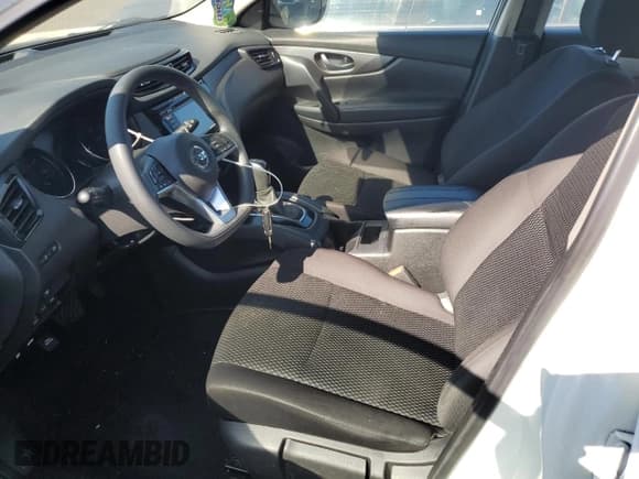 ✅ 2021 Nissan Rogue S • VIN: JN1BJ1AW4MW437004 • Lot: 81943585. Wystawiony na Copart z przebiegiem 57 455 mil. Bezpłatny archiwum sprzedaży aukcyjnych z USA i szczegółowy raport historii pojazdu na DreamBid. Zdjęcie 7.