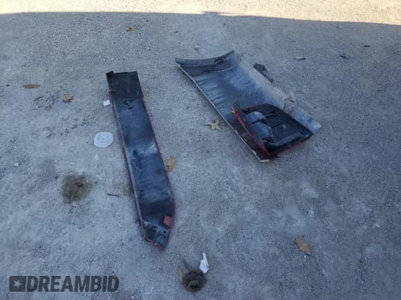 ✅ 2008 Ford Expedition Max Eddie Bauer • VIN: 1FMFK18588LA48667 • Lot: 83018054. Listed on Copart with 246,833 mi. Free auction sales archive from the USA and detailed vehicle history report at DreamBid. Image 15.