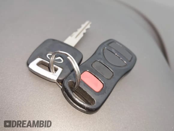 ✅ 2004 Infiniti G35 w/Leather • VIN: JNKCV51F84M719931 • Lot: 42105960. Listed on IAAI with 202,021 mi. Free auction sales archive from the USA and detailed vehicle history report at DreamBid. Image 11.