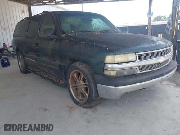 ✅ 2001 Chevrolet Suburban LS • VIN: 3GNEC16T71G217733 • Лот: 43040582. Опубликован ранее на IAAI с пробегом 233 216 миль. Бесплатный доступ к архиву аукционных продаж из США и подробный отчёт об истории автомобиля на DreamBid. Изображение 1.
