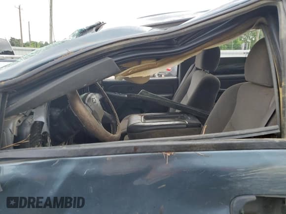 ✅ 2006 Chevrolet Silverado 1500 LT1 • VIN: 2GCEK13ZX61274934 • Лот: 59779114. Опубликован ранее на Copart с пробегом 276 211 миль. Бесплатный доступ к архиву аукционных продаж из США и подробный отчёт об истории автомобиля на DreamBid. Изображение 7.