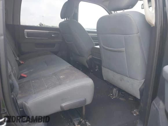 ✅ 2013 Ram 2500 SLT • VIN: 3C6UR5ML8DG524725 • Lot: 42918122. Wystawiony na IAAI z przebiegiem 327 718 mil. Bezpłatny archiwum sprzedaży aukcyjnych z USA i szczegółowy raport historii pojazdu na DreamBid. Zdjęcie 8.