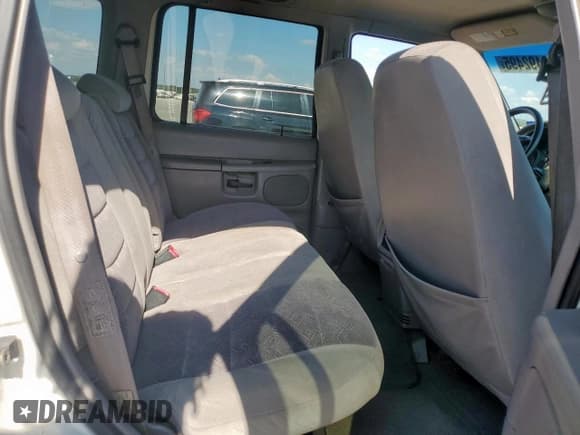 ✅ 1999 Ford Explorer XLT • VIN: 1FMZU32E6XZB27911 • Lot: 58492495. Wystawiony na Copart z przebiegiem 337 889 mil. Bezpłatny archiwum sprzedaży aukcyjnych z USA i szczegółowy raport historii pojazdu na DreamBid. Zdjęcie 11.