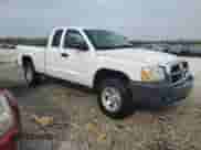 2007 Dodge Dakota ST with VIN 1D7HE22K87S199866, listed as a Copart auction lot 78001294 with 120,374 mi miles and Salvage title. Bid and sale history available at DreamBid. Image 4.