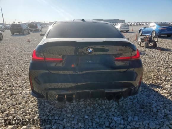 ✅ 2024 BMW M3 CS • VIN: WBS63AY07RFR26930 • Lot: 90723115. Listed on Copart with 5,924 mi. Free auction sales archive from the USA and detailed vehicle history report at DreamBid. Image 6.