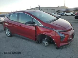 ✅ 2023 Chevrolet Bolt EV 1LT • VIN: 1G1FW6S05P4121577 • Lot: 81641914. Wystawiony na Copart z przebiegiem 23 004 mil. Bezpłatny archiwum sprzedaży aukcyjnych z USA i szczegółowy raport historii pojazdu na DreamBid. Zdjęcie 4.