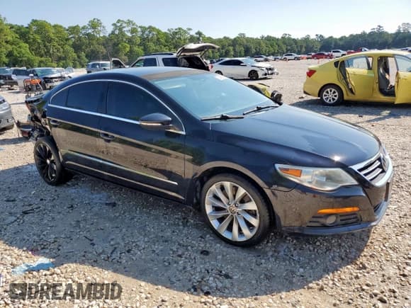 ✅ 2010 Volkswagen CC • VIN: WVWGU9AN4AE504623 • Lot: 70946045. Listed on Copart with 130,215 mi. Free auction sales archive from the USA and detailed vehicle history report at DreamBid. Image 4.