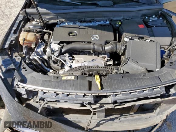 ✅ 2020 Mercedes-Benz GLB 250 • VIN: W1N4M4GB8LW016140 • Lot: 85008835. Listed on Copart with 73,470 mi. Free auction sales archive from the USA and detailed vehicle history report at DreamBid. Image 12.