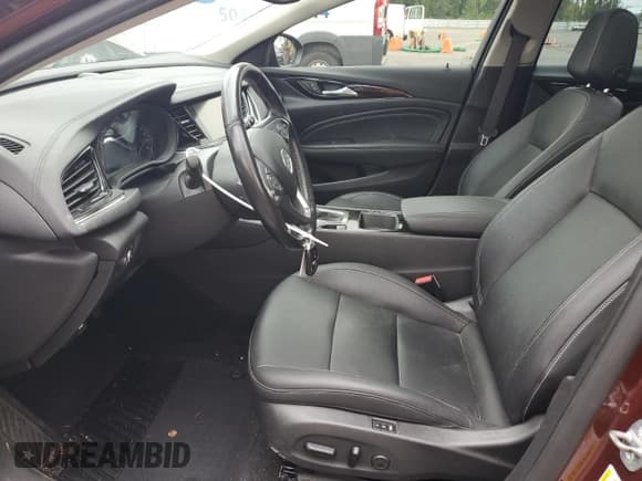 ✅ 2019 Buick Regal Essence • VIN: W04GV8SX2K1030598 • Lot: 70877714. Listed on Copart with 61,881 mi. Free auction sales archive from the USA and detailed vehicle history report at DreamBid. Image 7.