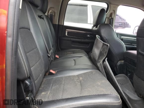 ✅ 2018 Ram 2500 Big Horn • VIN: 3C6UR5MJ2JG169982 • Lot: 85539225. Wystawiony na Copart z przebiegiem 172 979 mil. Bezpłatny archiwum sprzedaży aukcyjnych z USA i szczegółowy raport historii pojazdu na DreamBid. Zdjęcie 10.