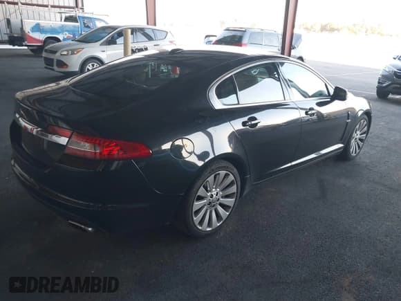 ✅ 2009 Jaguar XF Premium Luxury • VIN: SAJWA06B49HR12209 • Лот: 43564940. Опубликован ранее на IAAI с пробегом 183 195 миль. Бесплатный доступ к архиву аукционных продаж из США и подробный отчёт об истории автомобиля на DreamBid. Изображение 4.