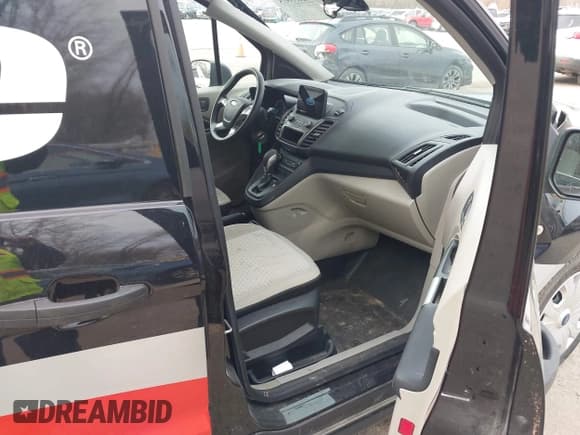 ✅ 2022 Ford Transit Connect XLT • VIN: NM0LS7T2XN1542783 • Lot: 42058975. Listed on IAAI with 33,228 mi. Free auction sales archive from the USA and detailed vehicle history report at DreamBid. Image 5.