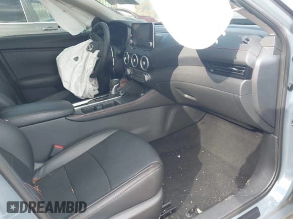 ✅ 2025 Nissan Sentra SR • VIN: 3N1AB8DVXSY265068 • Lot: 43514979. Listed on IAAI with 9,128 mi. Free auction sales archive from the USA and detailed vehicle history report at DreamBid. Image 5.