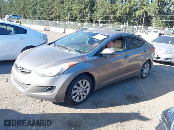 ✅ 2013 Hyundai Elantra Limited • VIN: 5NPDH4AEXDH215986 • Lot: 43225687. Listed on IAAI with 182,063 mi. Free auction sales archive from the USA and detailed vehicle history report at DreamBid. Image 2.