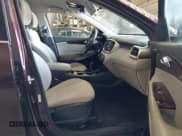 ✅ 2016 Kia Sorento LX • VIN: 5XYPGDA53GG038743 • Лот: 43797007. Опубликован ранее на IAAI с пробегом 235 768 миль. Бесплатный доступ к архиву аукционных продаж из США и подробный отчёт об истории автомобиля на DreamBid. Изображение 5.