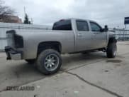 ✅ 2007 Chevrolet Silverado 2500HD LTZ • VIN: 1GCHK23697F513151 • Лот: 52594605. Опубликован ранее на Copart с пробегом 202 257 миль. Бесплатный доступ к архиву аукционных продаж из США и подробный отчёт об истории автомобиля на DreamBid. Изображение 3.