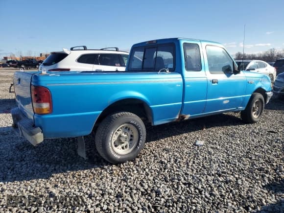 ✅ 1994 Ford Ranger Splash • VIN: 1FTCR14X1RPA84124 • Lot: 80544555. Wystawiony na Copart z przebiegiem 2 861 mil. Bezpłatny archiwum sprzedaży aukcyjnych z USA i szczegółowy raport historii pojazdu na DreamBid. Zdjęcie 3.