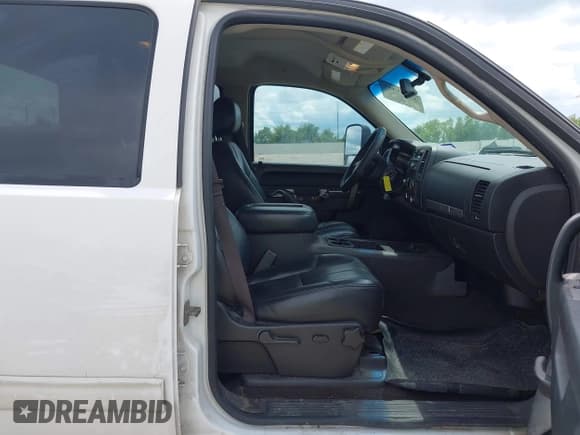 ✅ 2012 Chevrolet Silverado 2500HD LT • VIN: 1GC1KXCG2CF121730 • Лот: 43091359. Опубликован ранее на IAAI с пробегом 291 287 миль. Бесплатный доступ к архиву аукционных продаж из США и подробный отчёт об истории автомобиля на DreamBid. Изображение 5.