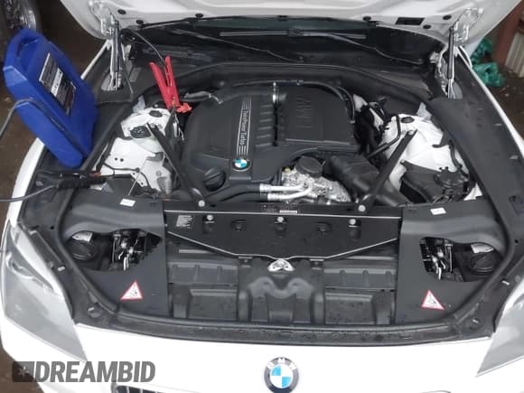 ✅ 2013 BMW 6 Series 640i • VIN: WBALW3C54DC892470 • Lot: 43107105. Wystawiony na IAAI z przebiegiem 73 474 mil. Bezpłatny archiwum sprzedaży aukcyjnych z USA i szczegółowy raport historii pojazdu na DreamBid. Zdjęcie 10.