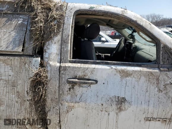 ✅ 2007 Chevrolet Silverado 2500HD Work Truck • VIN: 1GCHC24K87E578829 • Lot: 48955825. Listed on Copart with 221,485 mi. Free auction sales archive from the USA and detailed vehicle history report at DreamBid. Image 10.