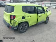✅ 2017 Jeep Renegade Sport • VIN: ZACCJAAH6HPG09555 • Lot: 41933847. Wystawiony na IAAI z przebiegiem 100 332 mil. Bezpłatny archiwum sprzedaży aukcyjnych z USA i szczegółowy raport historii pojazdu na DreamBid. Zdjęcie 4.