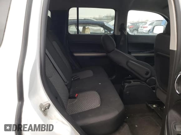 ✅ 2011 Chevrolet HHR LS • VIN: 3GNBAAFW8BS656103 • Lot: 84695864. Listed on Copart with 162,654 mi. Free auction sales archive from the USA and detailed vehicle history report at DreamBid. Image 10.