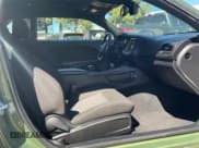 ✅ 2020 Dodge Challenger SXT • VIN: 2C3CDZAG1LH222441 • Lot: 44168273. Wystawiony na Copart z przebiegiem 54 335 mil. Bezpłatny archiwum sprzedaży aukcyjnych z USA i szczegółowy raport historii pojazdu na DreamBid. Zdjęcie 5.