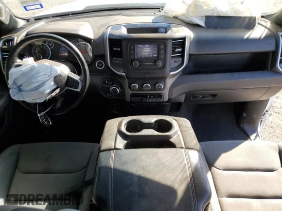 ✅ 2022 Ram 1500 Big Horn • VIN: 1C6RREBG6NN272770 • Lot: 92933005. Wystawiony na Copart z przebiegiem 87 802 mil. Bezpłatny archiwum sprzedaży aukcyjnych z USA i szczegółowy raport historii pojazdu na DreamBid. Zdjęcie 8.