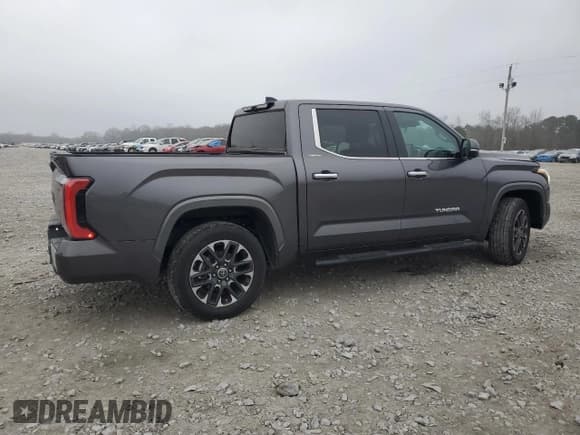 ✅ 2022 Toyota Tundra Limited • VIN: 5TFJA5AB6NX002476 • Lot: 44902235. Listed on Copart with 48,571 mi. Free auction sales archive from the USA and detailed vehicle history report at DreamBid. Image 3.