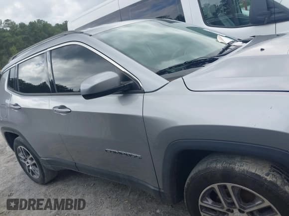 ✅ 2017 Jeep Compass Latitude • VIN: 3C4NJDBB1HT666193 • Лот: 43310214. Опубликован ранее на IAAI с пробегом 113 991 миль. Бесплатный доступ к архиву аукционных продаж из США и подробный отчёт об истории автомобиля на DreamBid. Изображение 13.