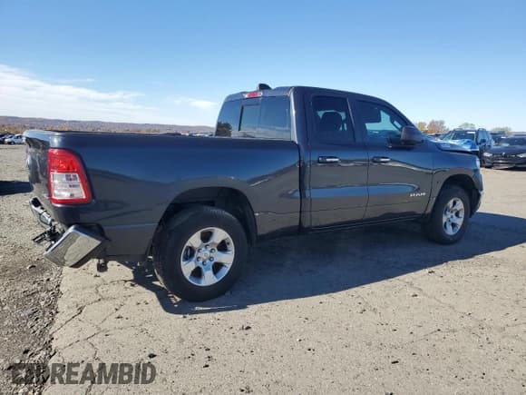✅ 2020 Ram 1500 Big Horn • VIN: 1C6RRFBG4LN345573 • Lot: 89704395. Wystawiony na Copart z przebiegiem 42 836 mil. Bezpłatny archiwum sprzedaży aukcyjnych z USA i szczegółowy raport historii pojazdu na DreamBid. Zdjęcie 3.