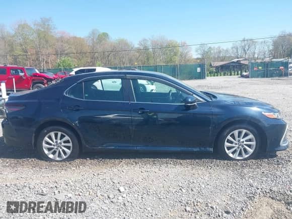 2021 Toyota Camry LE с VIN 4T1C11BK1MU044212, выставлен на аукционе IAAI как лот 42133279 с пробегом 48 591 миль миль и . История ставок и продаж доступна на DreamBid. Изображение 13.