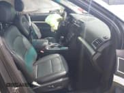 ✅ 2017 Ford Explorer XLT • VIN: 1FM5K8D86HGA94091 • Lot: 41842819. Wystawiony na IAAI z przebiegiem 60 203 mil. Bezpłatny archiwum sprzedaży aukcyjnych z USA i szczegółowy raport historii pojazdu na DreamBid. Zdjęcie 5.