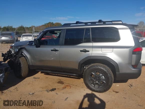 ✅ 2025 Lexus GX 550 Premium+ • VIN: JTJTBCDX0S5060511 • Lot: 43555239. Wystawiony na IAAI z przebiegiem 2 464 mil. Bezpłatny archiwum sprzedaży aukcyjnych z USA i szczegółowy raport historii pojazdu na DreamBid. Zdjęcie 14.