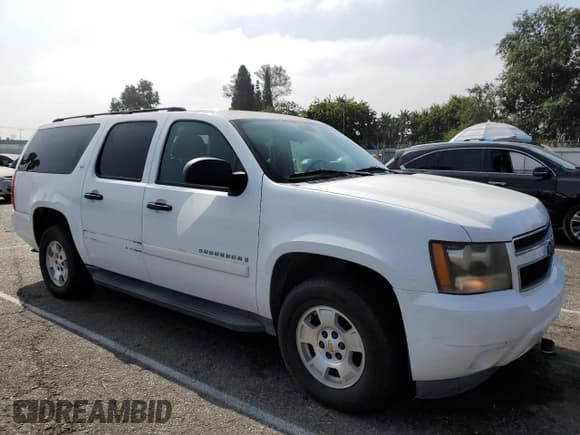 ✅ 2009 Chevrolet Suburban LS • VIN: 1GNFC16J09R194326 • Lot: 69039065. Listed on Copart with 136,859 mi. Free auction sales archive from the USA and detailed vehicle history report at DreamBid. Image 4.