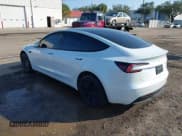 ✅ 2025 Tesla Model 3 Long Range • VIN: 5YJ3E1EA7SF988419 • Lot: 43866190. Wystawiony na IAAI z przebiegiem 7 044 mil. Bezpłatny archiwum sprzedaży aukcyjnych z USA i szczegółowy raport historii pojazdu na DreamBid. Zdjęcie 3.