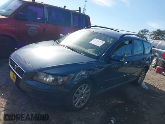✅ 2006 Volvo V50 • VIN: YV1MW682762190122 • Lot: 41281293. Listed on IAAI with 190,853 mi. Free auction sales archive from the USA and detailed vehicle history report at DreamBid. Image 14.