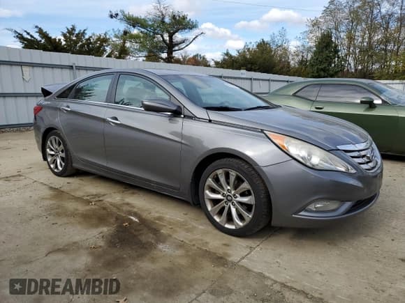 ✅ 2013 Hyundai Sonata SE • VIN: 5NPEC4AC9DH698761 • Lot: 89685955. Listed on Copart with 222,878 mi. Free auction sales archive from the USA and detailed vehicle history report at DreamBid. Image 4.