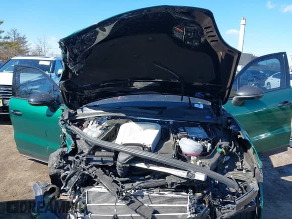 ✅ 2022 Porsche Cayenne E-Hybrid • VIN: WP1AE2AY7NDA26826 • Lot: 41669548. Wystawiony na IAAI z przebiegiem 22 644 mil. Bezpłatny archiwum sprzedaży aukcyjnych z USA i szczegółowy raport historii pojazdu na DreamBid. Zdjęcie 10.