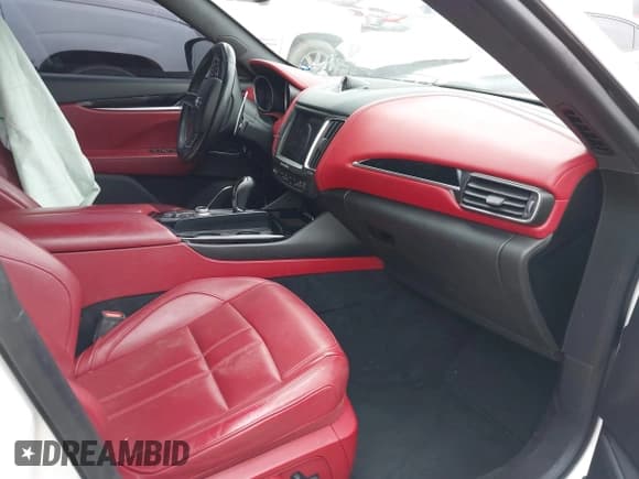 ✅ 2018 Maserati Levante GranSport • VIN: ZN661XUS8JX259578 • Лот: 41232323. Опубликован ранее на IAAI с пробегом Не указан. Бесплатный доступ к архиву аукционных продаж из США и подробный отчёт об истории автомобиля на DreamBid. Изображение 5.