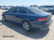 ✅ 2020 Volkswagen Passat SE • VIN: 1VWSA7A30LC020837 • Lot: 41883332. Wystawiony na IAAI z przebiegiem 48 566 mil. Bezpłatny archiwum sprzedaży aukcyjnych z USA i szczegółowy raport historii pojazdu na DreamBid. Zdjęcie 3.