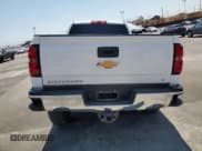 ✅ 2017 Chevrolet Silverado 2500HD LT • VIN: 1GC1KVEY7HF193721 • Lot: 68681495. Wystawiony na Copart z przebiegiem 167 770 mil. Bezpłatny archiwum sprzedaży aukcyjnych z USA i szczegółowy raport historii pojazdu na DreamBid. Zdjęcie 6.