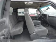 ✅ 2003 Chevrolet Silverado 2500HD LS • VIN: 1GCHK29U33E286917 • Lot: 43442116. Wystawiony na IAAI z przebiegiem 273 361 mil. Bezpłatny archiwum sprzedaży aukcyjnych z USA i szczegółowy raport historii pojazdu na DreamBid. Zdjęcie 8.