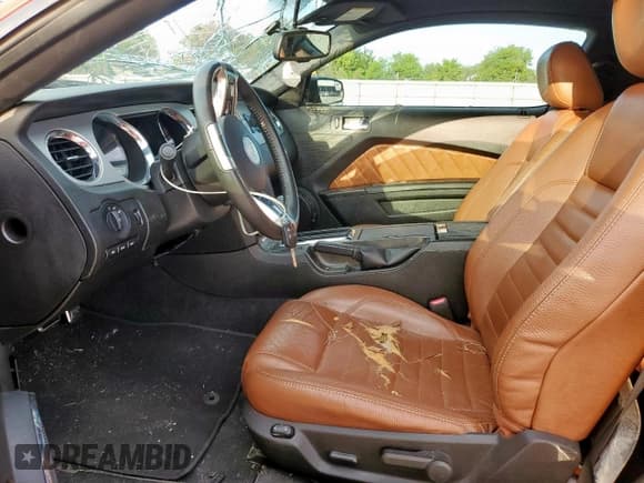 ✅ 2011 Ford Mustang V6 • VIN: 1ZVBP8AM7B5109563 • Lot: 84240165. Listed on Copart with 48,962 mi. Free auction sales archive from the USA and detailed vehicle history report at DreamBid. Image 7.