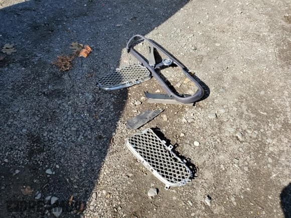 ✅ 2008 Jaguar XJ 8 • VIN: SAJWA71B28SH24230 • Lot: 81546125. Wystawiony na Copart z przebiegiem 158 734 mil. Bezpłatny archiwum sprzedaży aukcyjnych z USA i szczegółowy raport historii pojazdu na DreamBid. Zdjęcie 12.